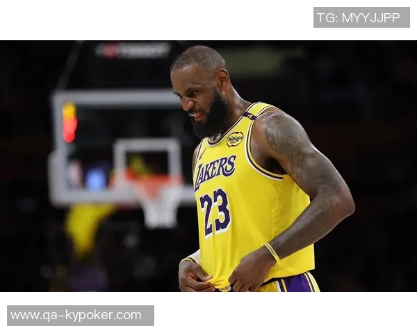 詹姆斯15年前梗再现引热议苏群称营销过度让球迷久等